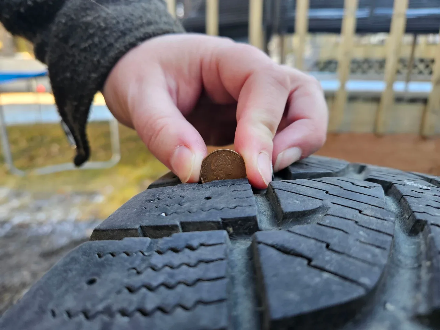 HANKOOK WINTER TIRES P265/70R18 set of 4 image indicator(4)