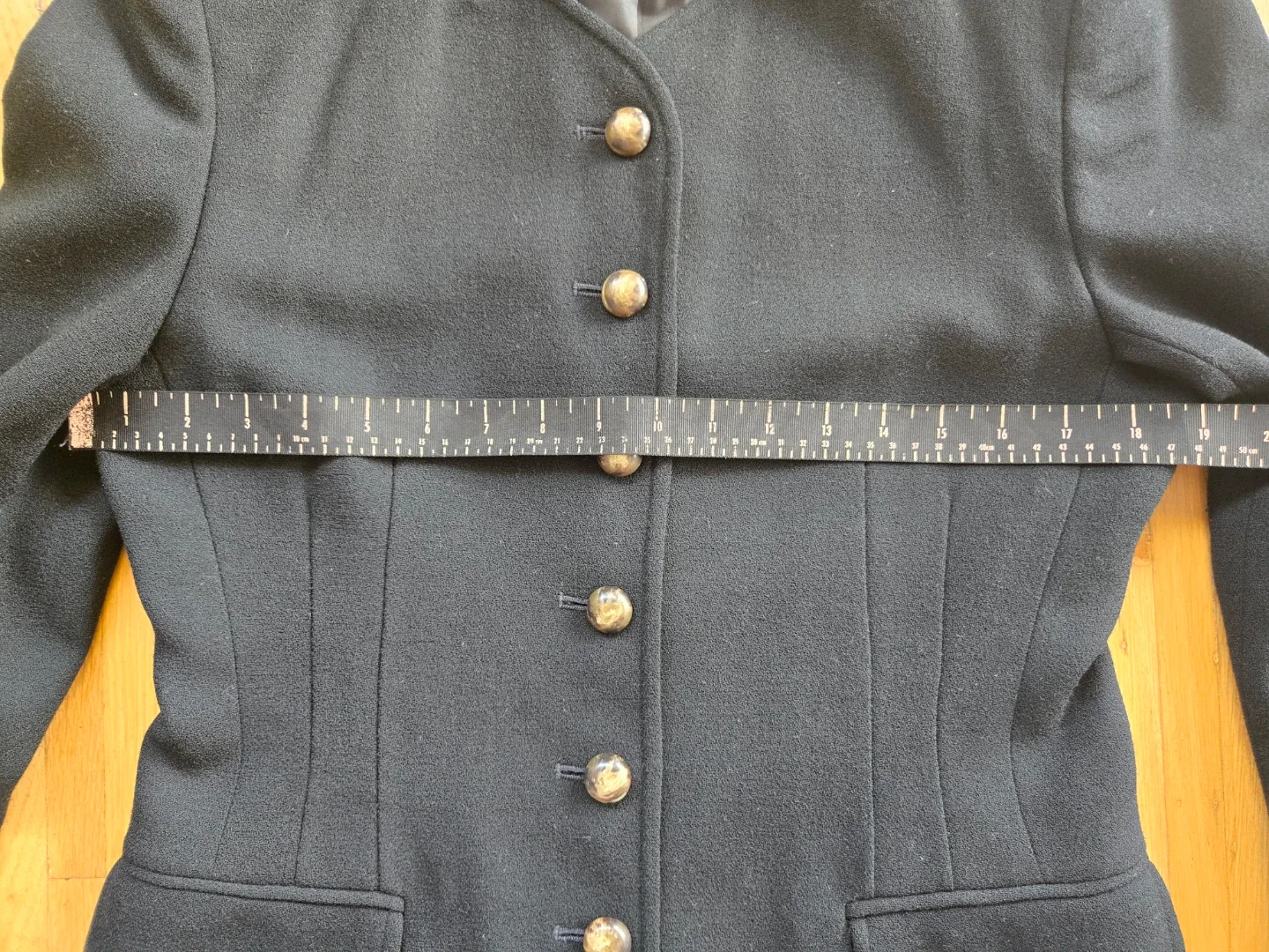 Vintage Wool Jones New York Black Blazer - Size 8P image indicator(3)