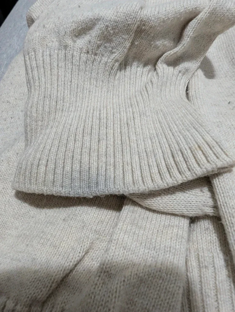 Beige Bench Longsleeve - Men's 2XL image indicator(6)