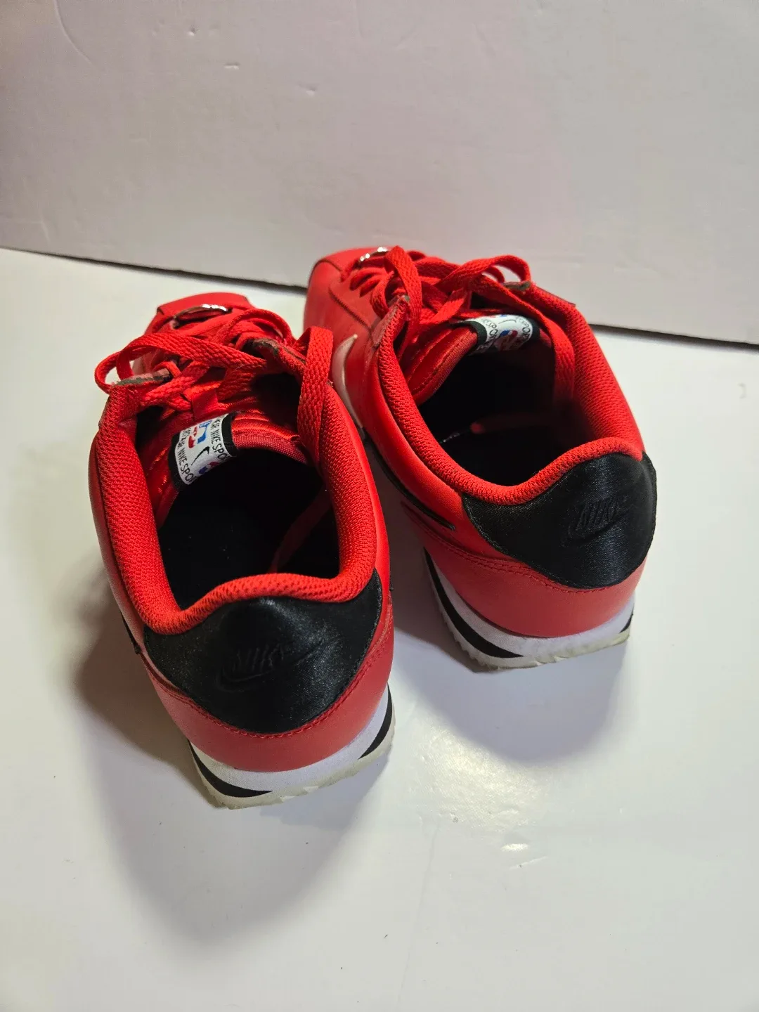 Nike Cortez Red Sneakers image indicator(3)