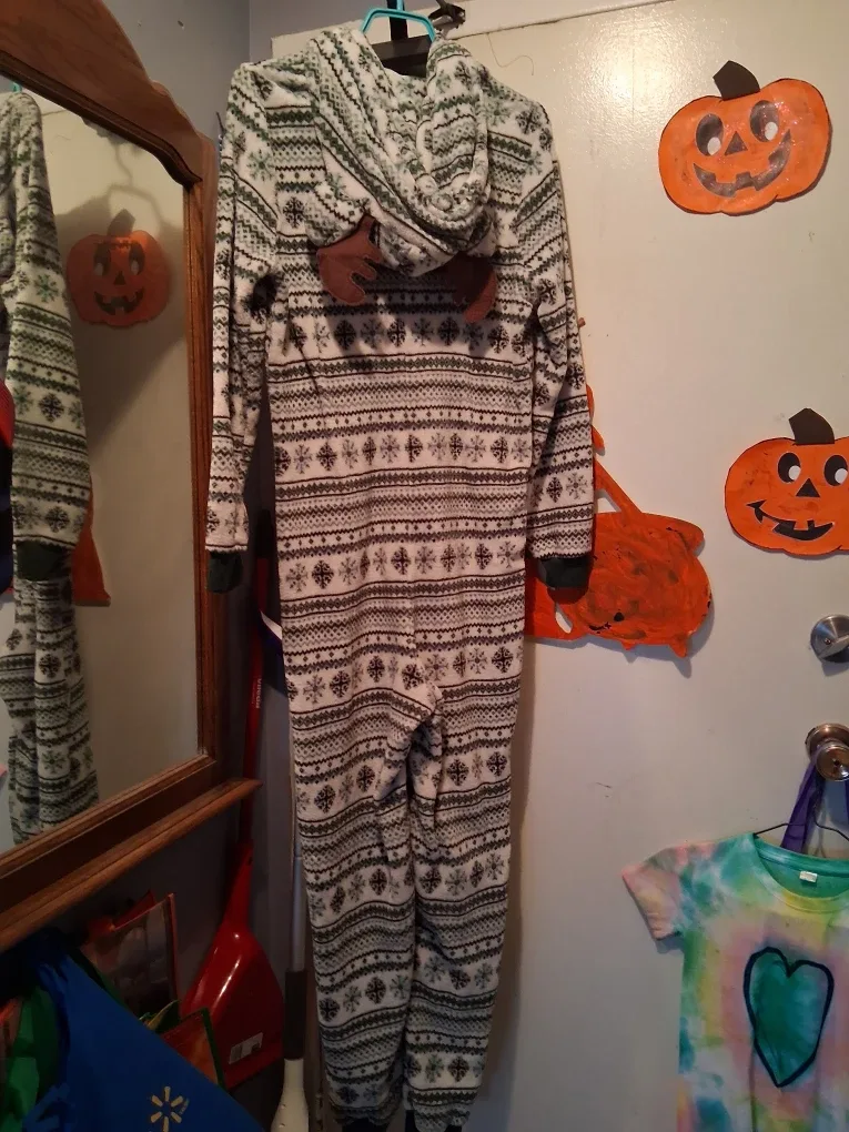 George L/G Onesie Pajamas image indicator(3)