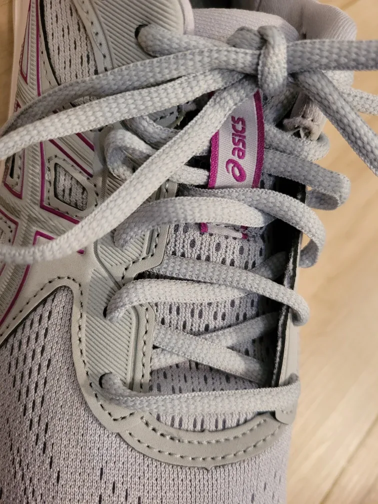 Asics GEL-NIMBUS Running Shoe - Women's Size 9 Wide image indicator(4)