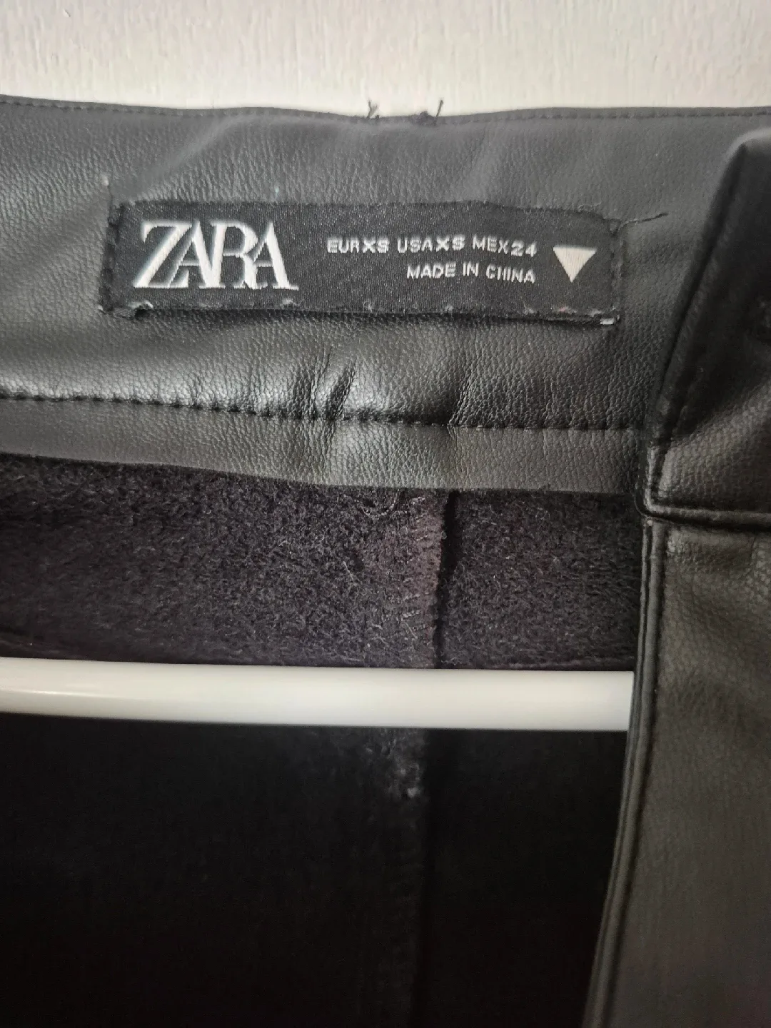 Zara Faux Leather Pants - Size XS image indicator(3)