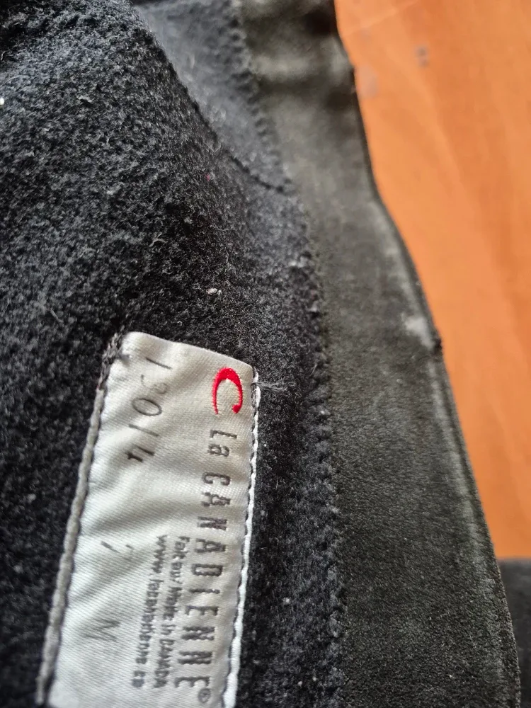 La Canadienne Black Suede Boots - Size 7 image indicator(2)