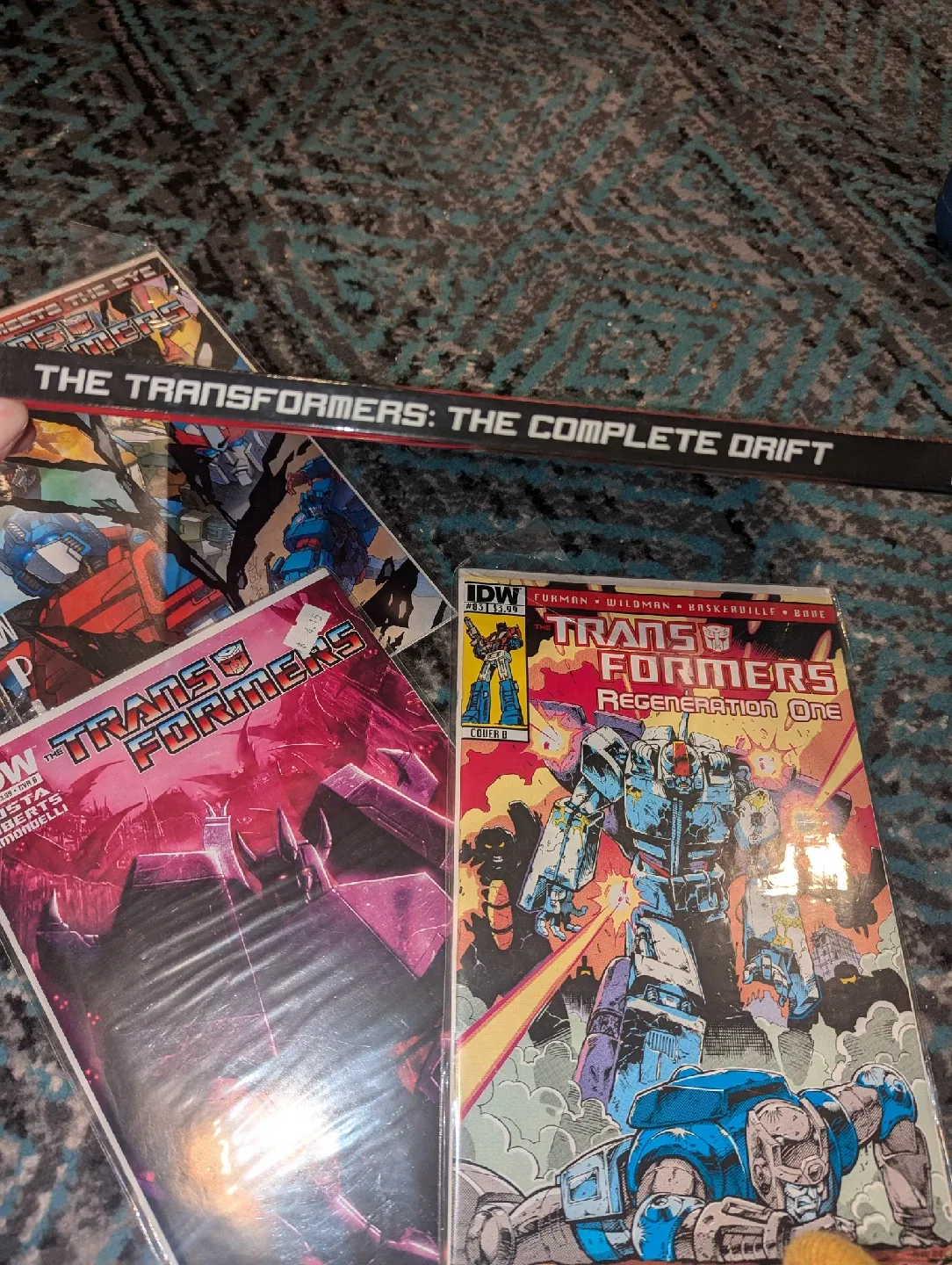 Transformers Comics Lot IDW image indicator(2)