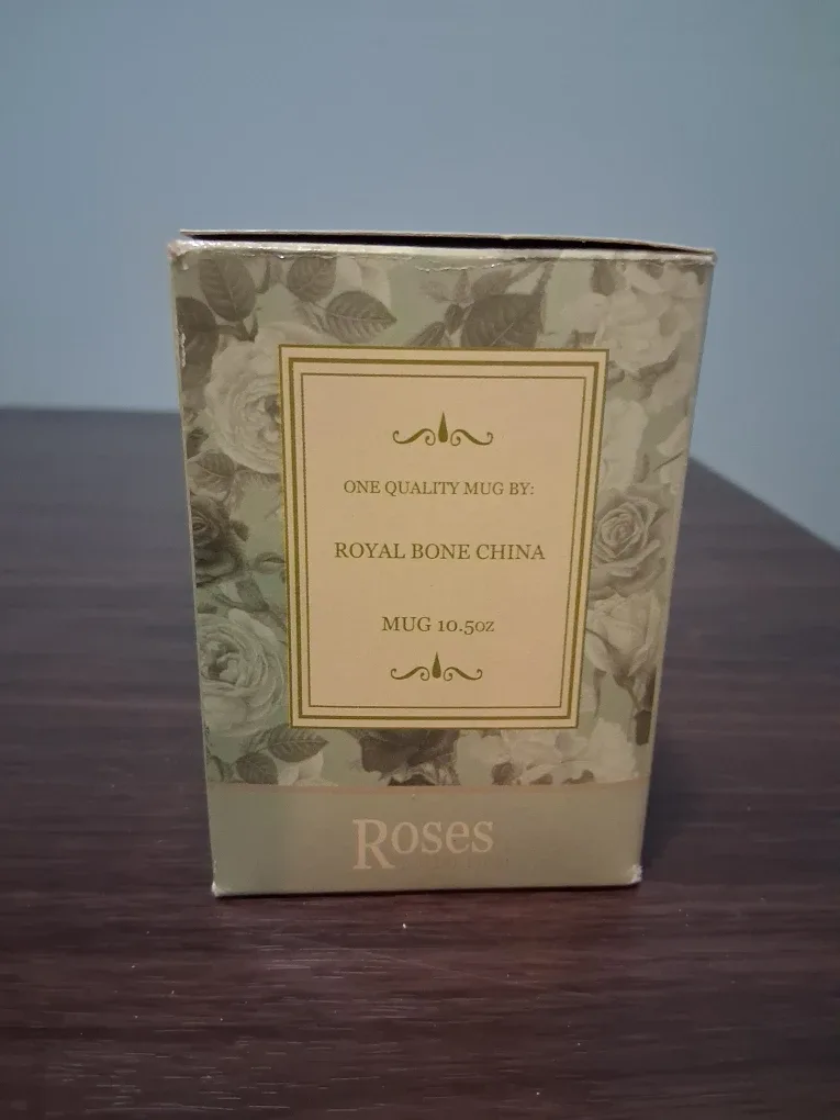 Set of 4 Royal Bone China Roses Mug - New in Boxes! image indicator(2)