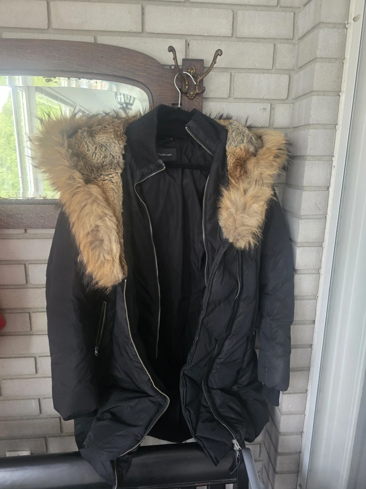 Mackage Trish-F Black Down Coat Size M