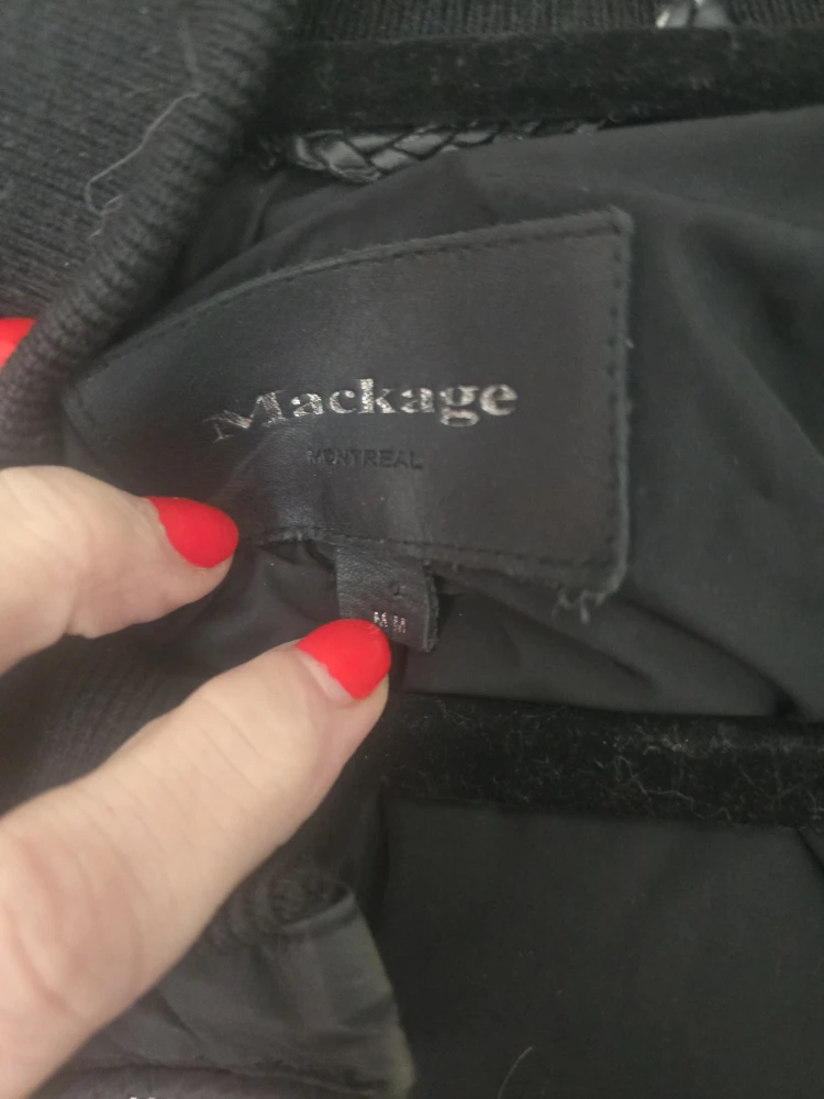 Mackage Trish-F Black Down Coat Size M - photo 2