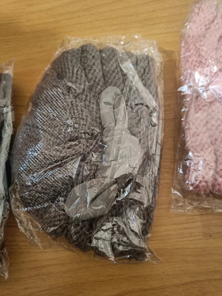 New Kids' Beanie with Bow - Assorted Colours image indicator(2)