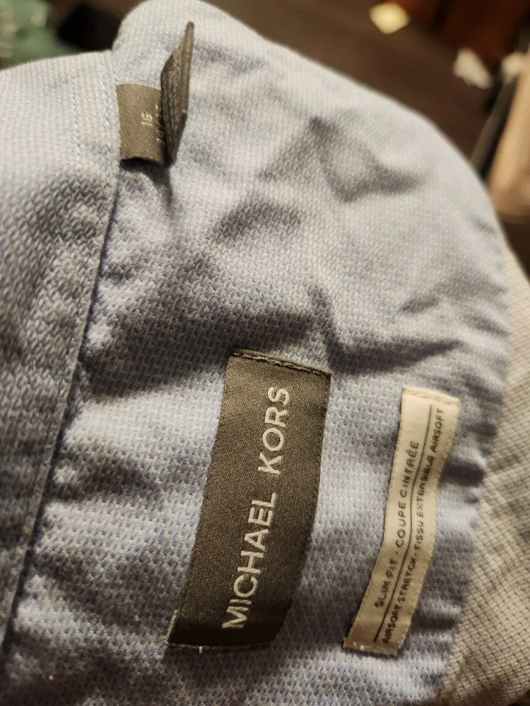 Premium Men's Dress Shirts - Medium sized (Michael Kors..) image indicator(2)