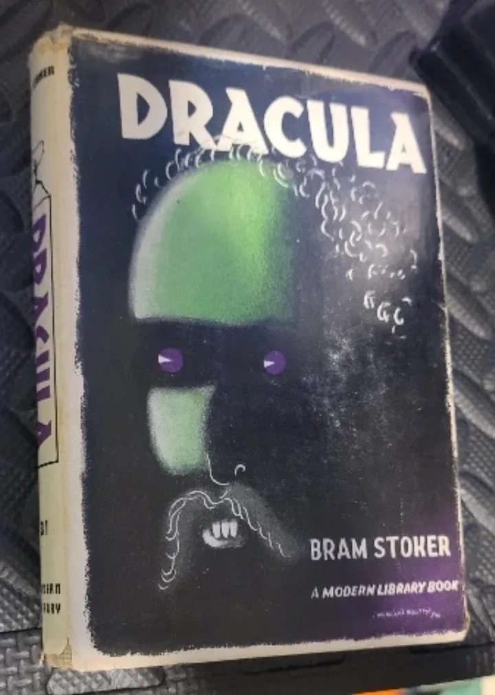 Dracula by Bram Stoker - A Modern Library Book