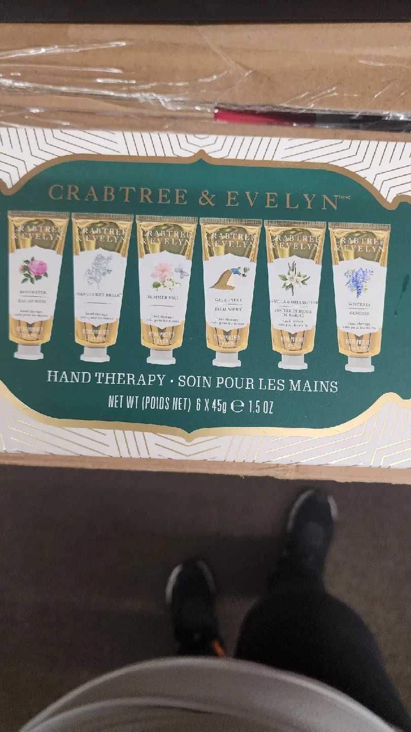 Crabtree & Evelyn Hand Therapy Set (6 x 45g) image indicator(3)