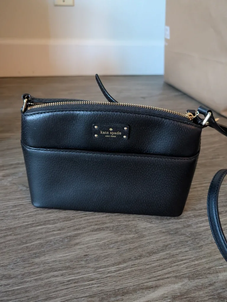 Bags for sale (read description) image indicator(3)