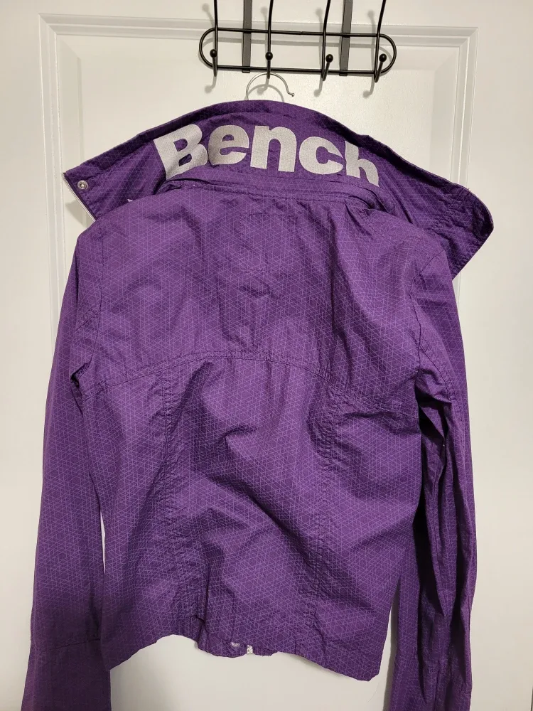 BENCH Jacket image indicator(2)