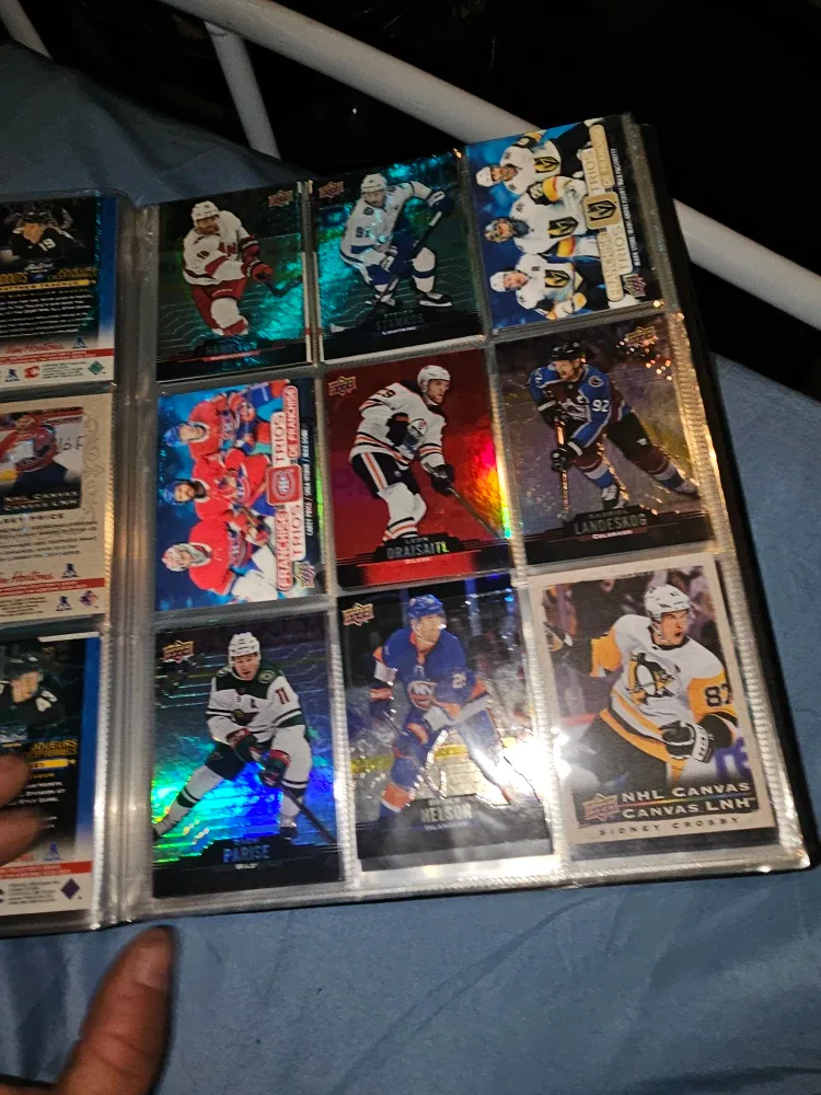Upper Deck Hockey Cards image indicator(10)
