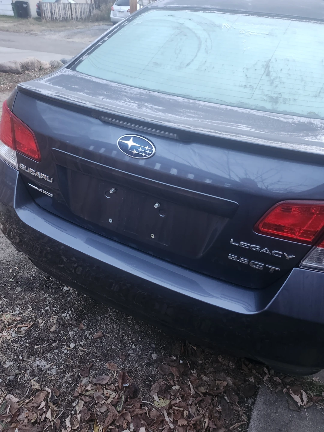 2011 Subaru Legacy GT - photo 4
