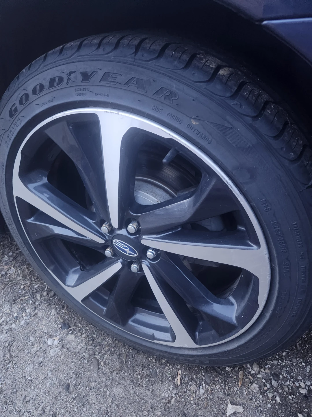 2011 Subaru Legacy GT - photo 5