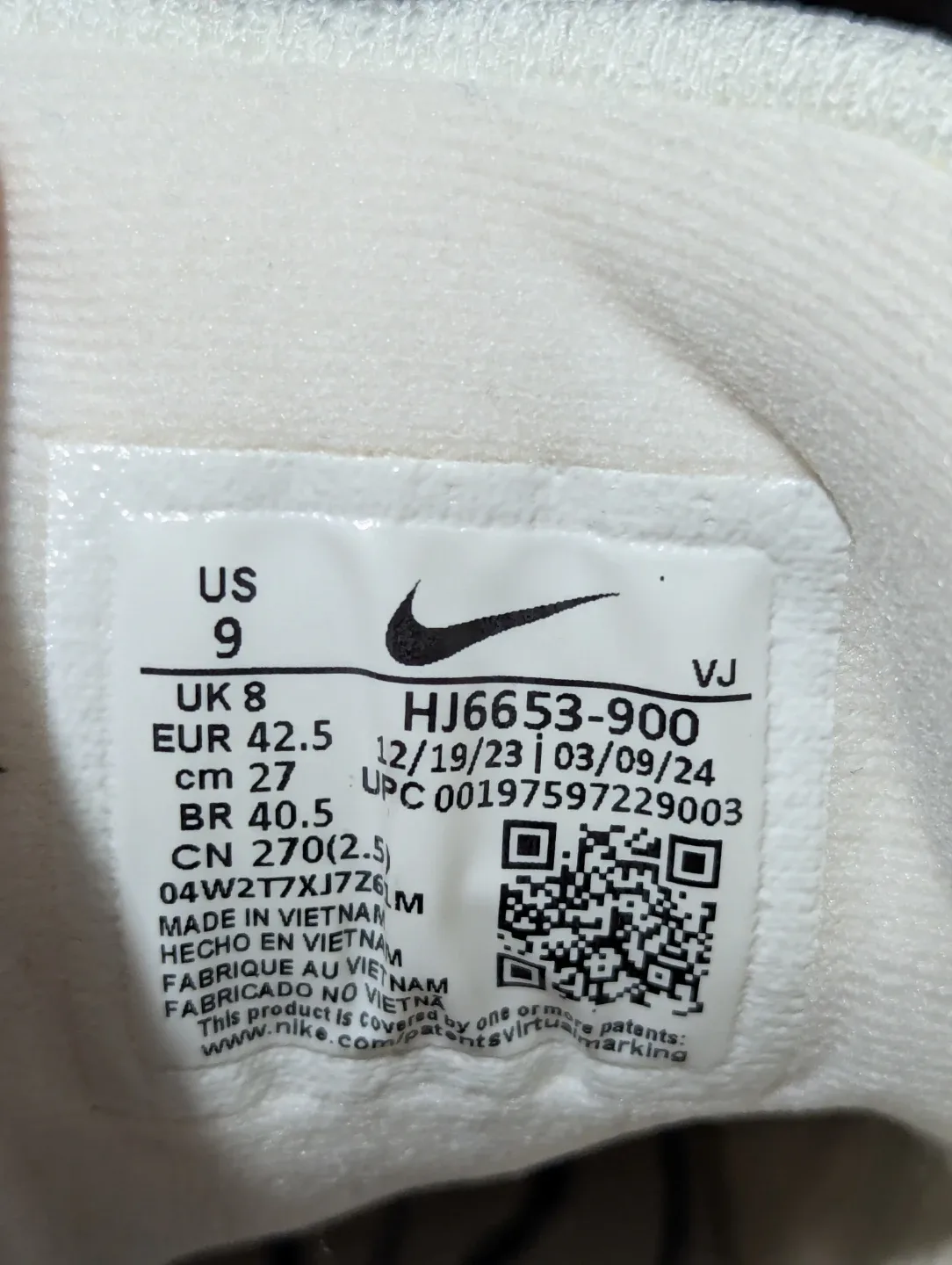 80% OFF Nike Invincible 3 Running Shoes zoomx foam image indicator(3)