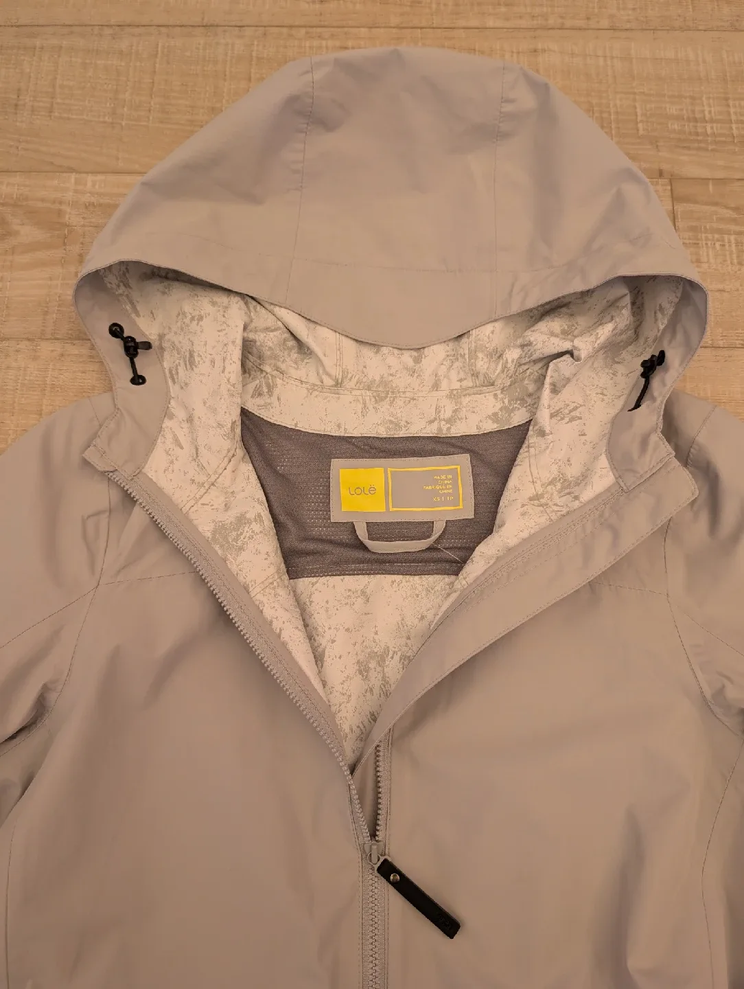 Lolë Women's Waterproof Jacket - Size S image indicator(2)