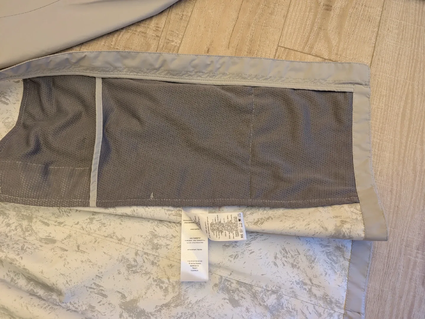 Lolë Women's Waterproof Jacket - Size S image indicator(5)