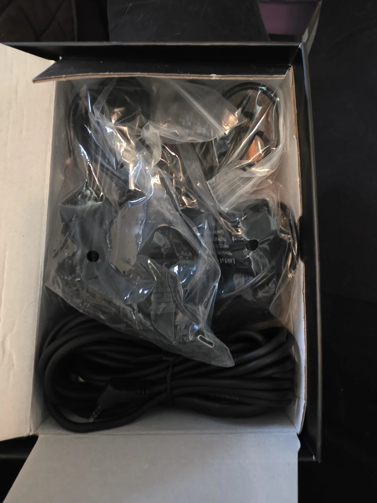 REDTIGER F7N Touch 4K Dash Cam - fairly new in Box! - photo 4