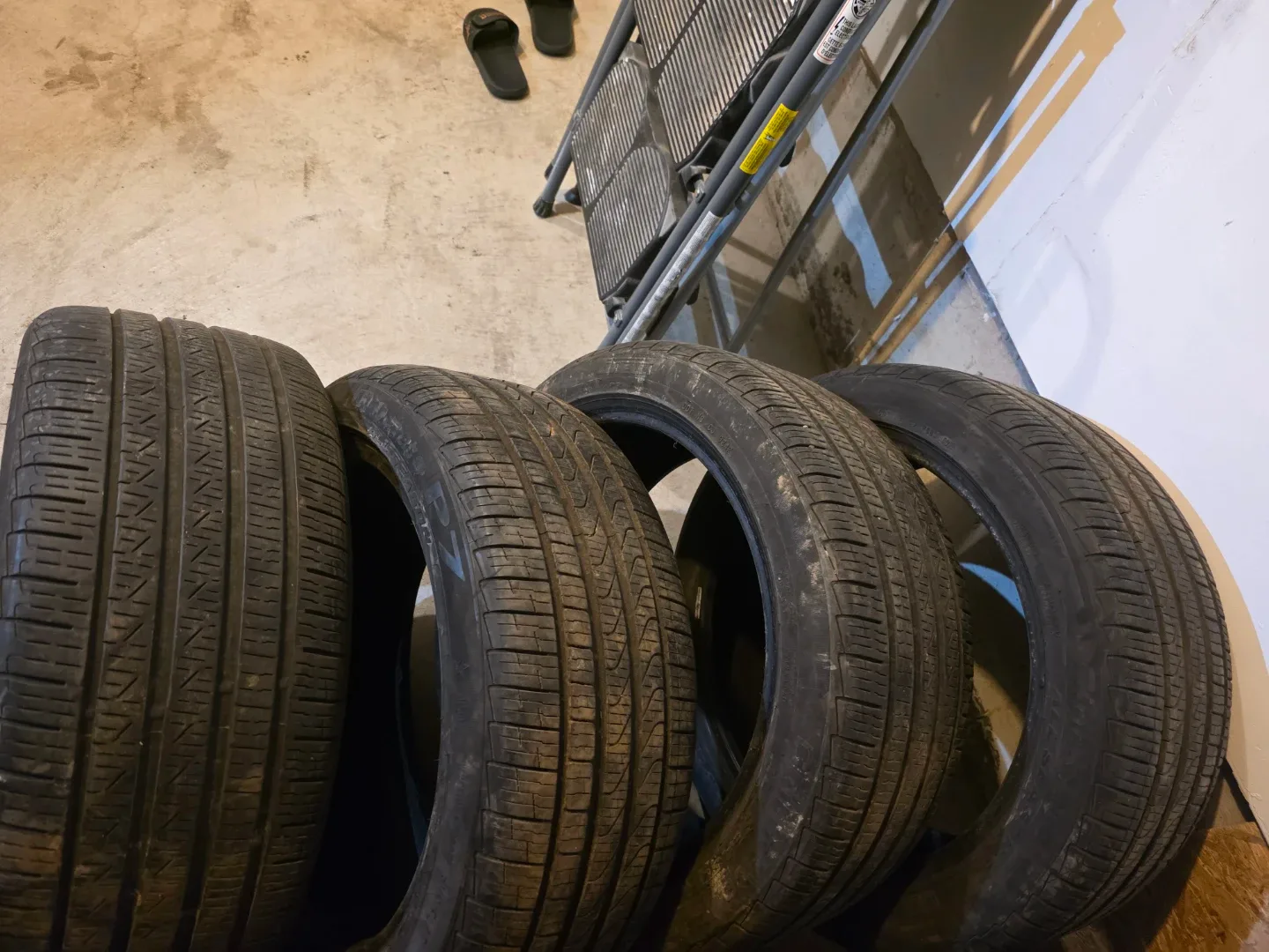 225/45/R17 Pirelli Cinturato P7 All Season Tires full set image indicator(5)