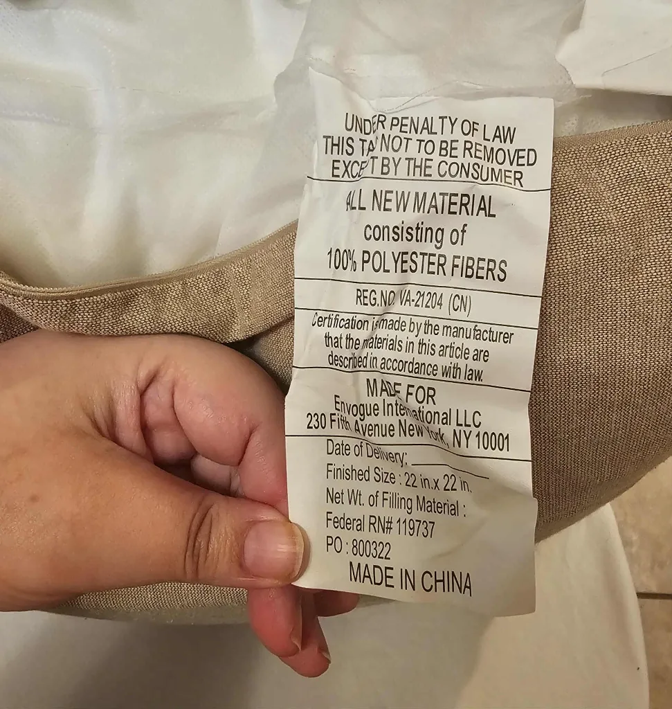 Multi-Coloured "Joy to the World" Christmas Decorative Pillow image indicator(8)