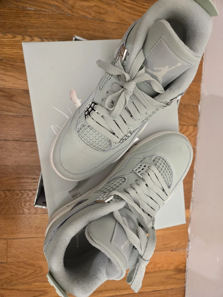 Nike Air Jordan 4 Retro Seafoam Sneakers - photo 2