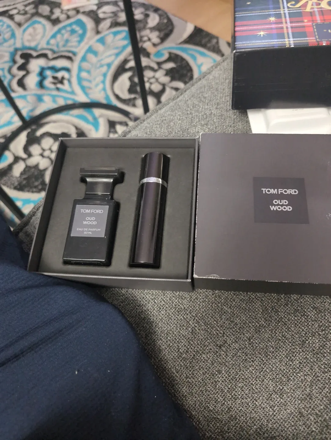 Mixed Perfume Lot: Dries Van Noten, Tom Ford, More! image indicator(3)