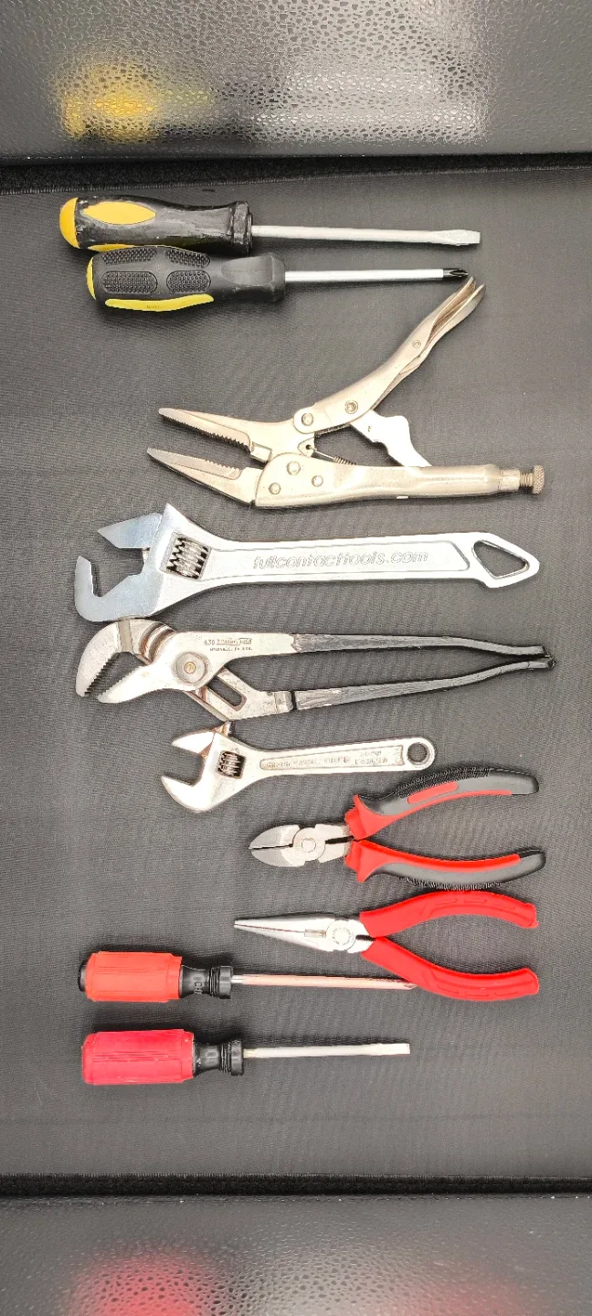 Used Assorted Hand Tools image indicator(2)