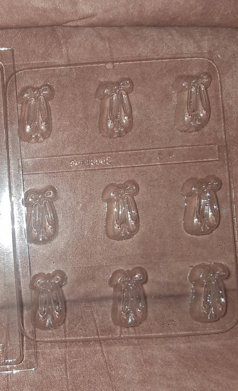 Ballet Slipper Chocolate Mold 2 piece Set --New - photo 3
