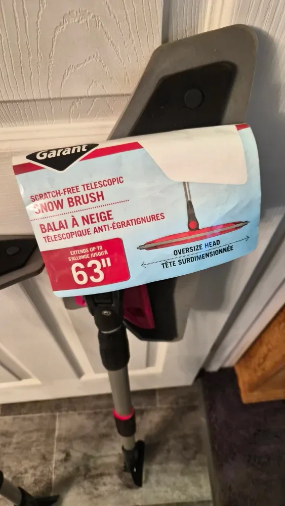 Garant Telescopic Snow Brush - Extends to 63"