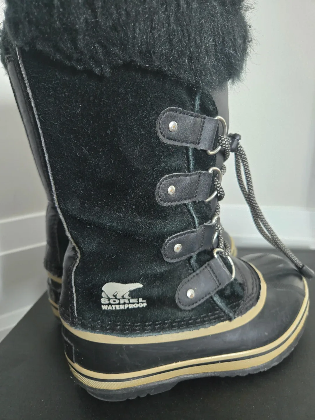 Sorel Youth Joan of Arctic Boots - Size 2 - Black image indicator(2)