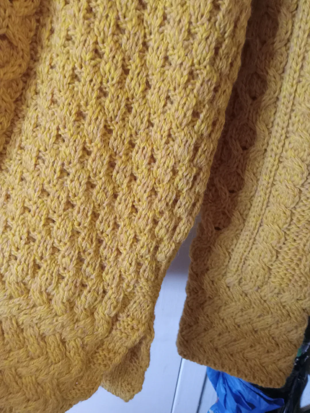 Aran Woollen Mills Cable Knit Sweater image indicator(4)