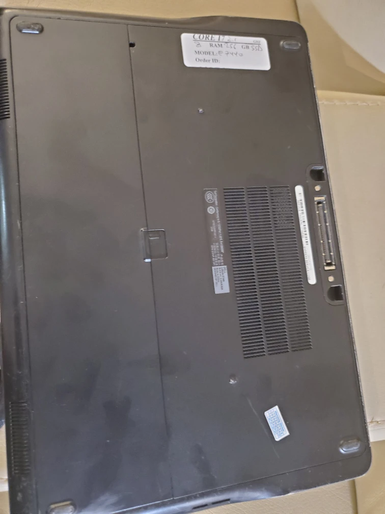 14inch i7 windows 11pro Dell Latitude E7440 Laptop - photo 3