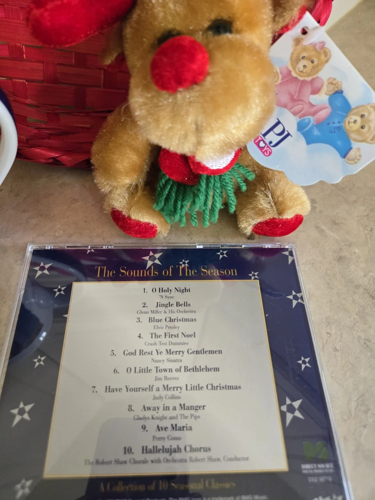 Christmas Plush Reindeer, 2 plaid napkins, CD, Mug - photo 2
