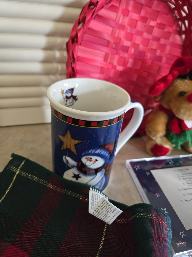 Christmas Plush Reindeer, 2 plaid napkins, CD, Mug - photo 3