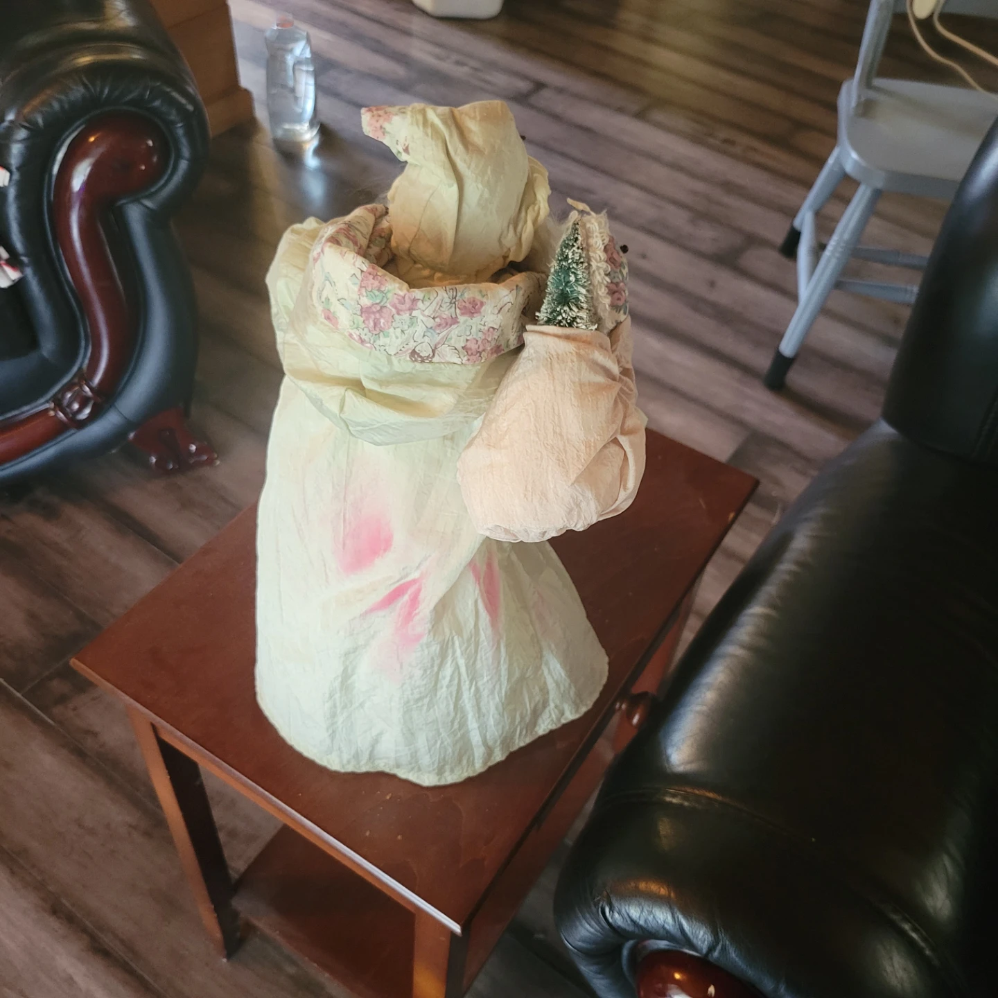 Vintage Santa Claus Figurine - photo 3