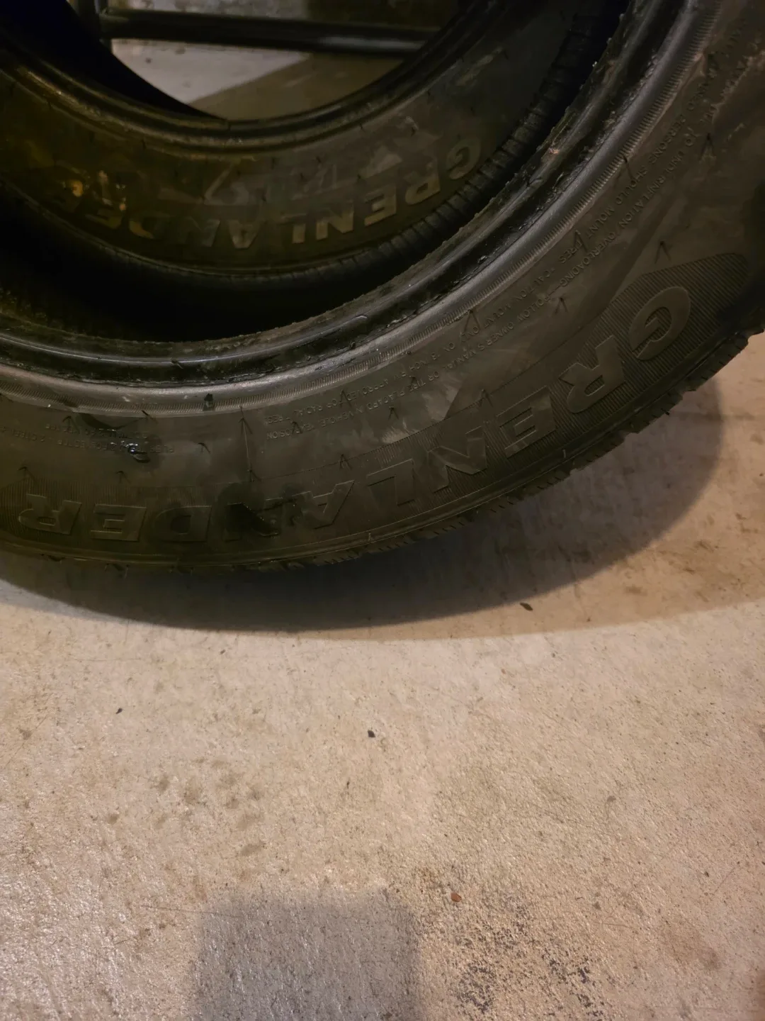 2X255/55R18 Grenlander Icehawke Winter Tires image indicator(2)