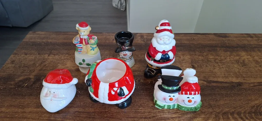 Christmas Candle Holders - Assorted Holiday Designs