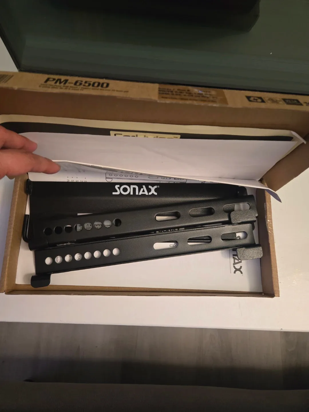 Sonax PM-6500 Fixed Flat Panel TV Wall Mount image indicator(2)