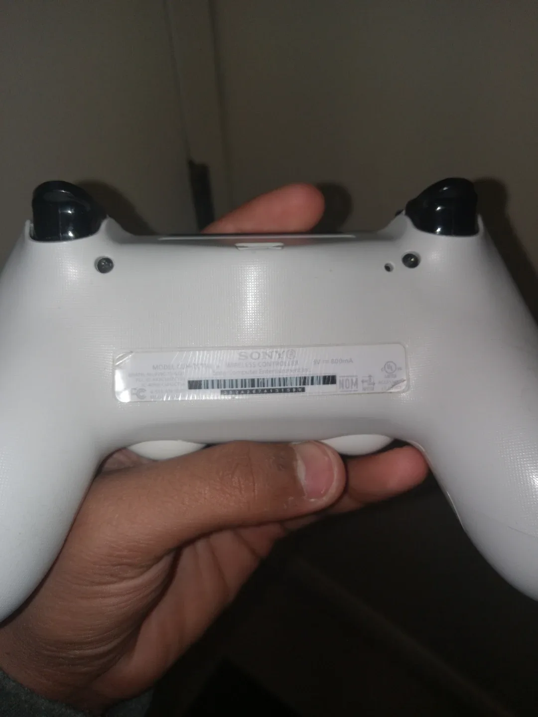 Sony PlayStation 4 White Wireless Controller image indicator(6)