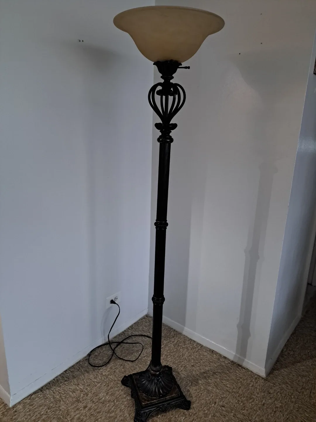 Floor Lamp with Decorative Metal Stand image indicator(2)