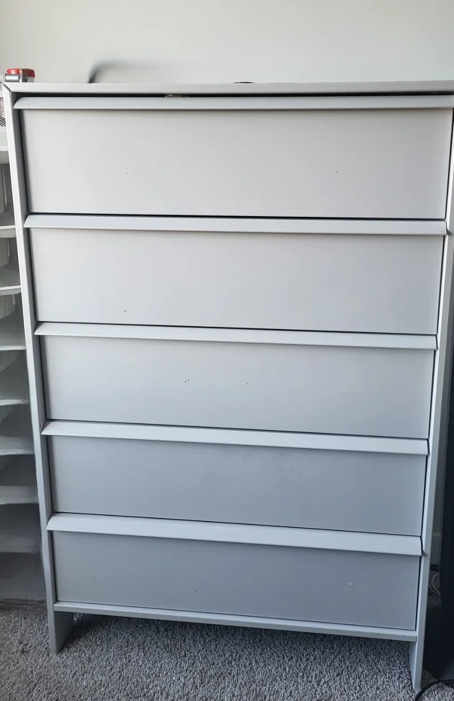 Gray 5-Drawer Dresser thumbnail