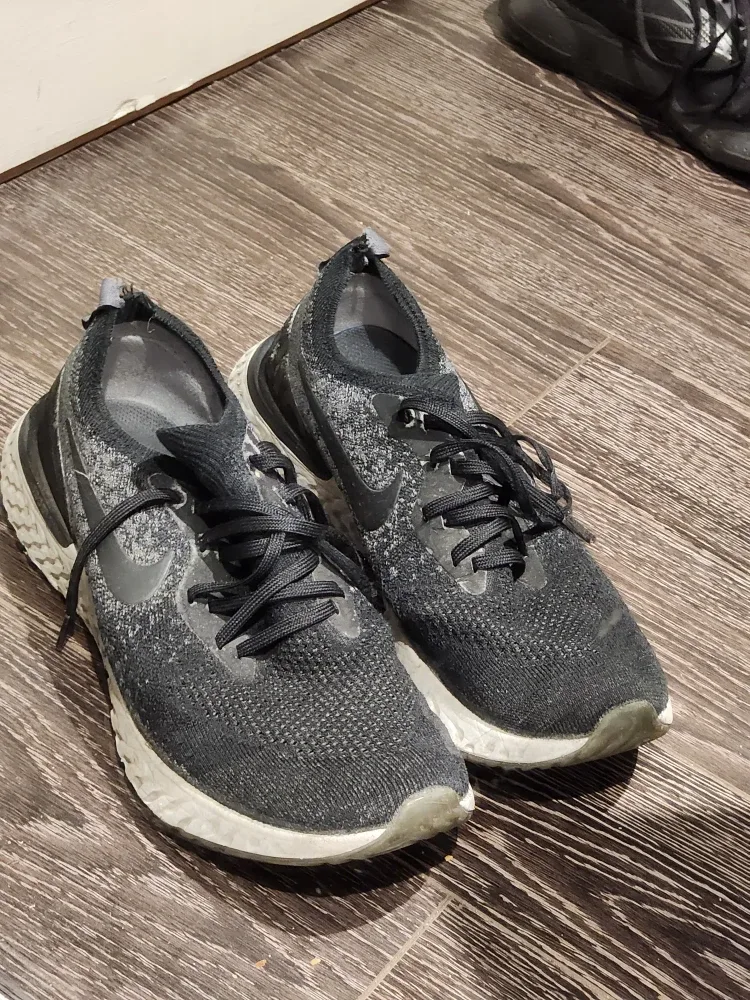 Nike Epic React Flyknit 2 Running Shoes - US Men's Size 10