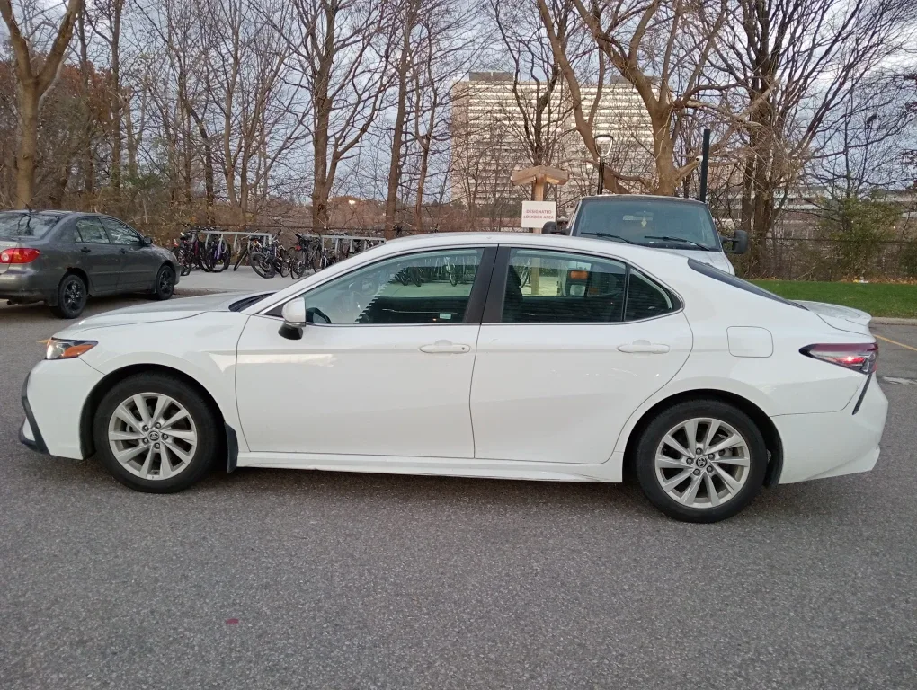 Toyota Camry - Black Interior, 80292 km image indicator(8)