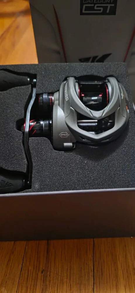KastKing Baitcasting Reel - Like New! image indicator(5)
