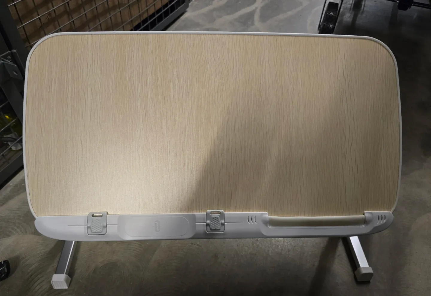 Adjustable Height Laptop Desk image indicator(2)