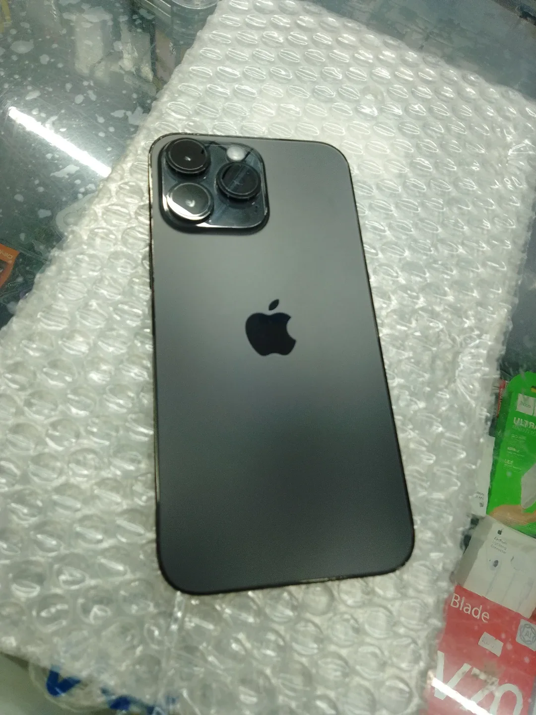 iPhone 14 Pro Max - Gris foncé image indicator(3)