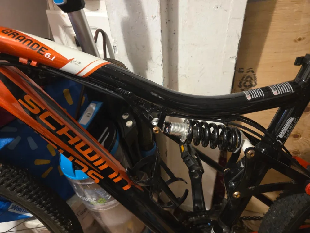 Schwinn Grande 6.1 Mountain Bike image indicator(4)